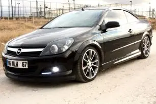 06 MLH 67 Opel Astra Twintop Cabrio